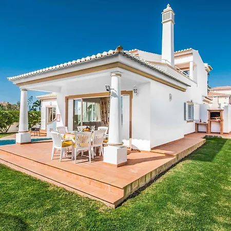 Villa Damara